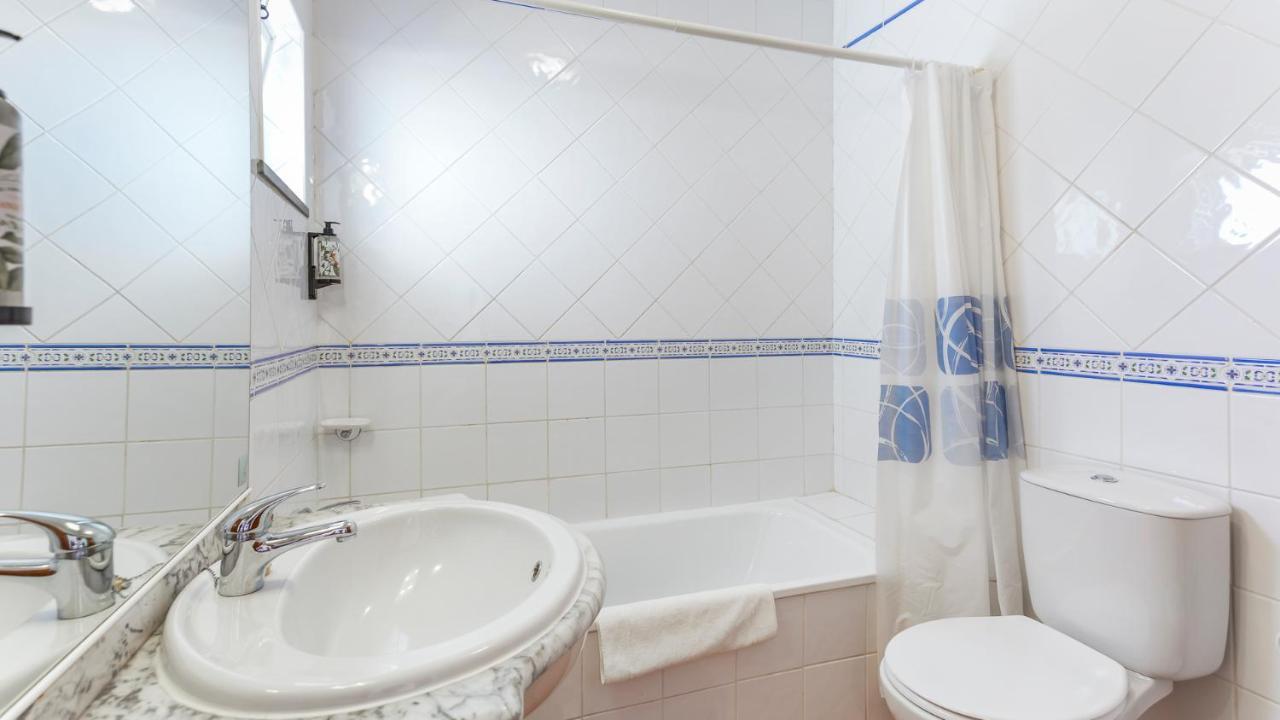 Apartment Luminous 3bdr W/balcony By Lovelystay